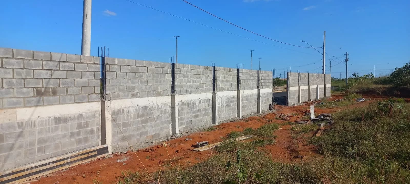 Execução de muro — Canil ONG Casa Mundo Animal — registro 42 da execução