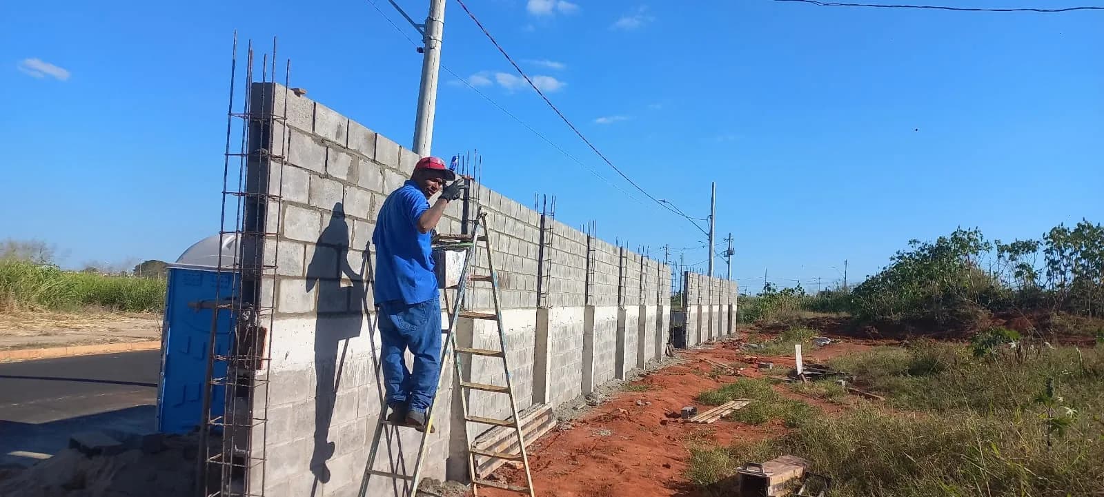 Execução de muro — Canil ONG Casa Mundo Animal — registro 39 da execução